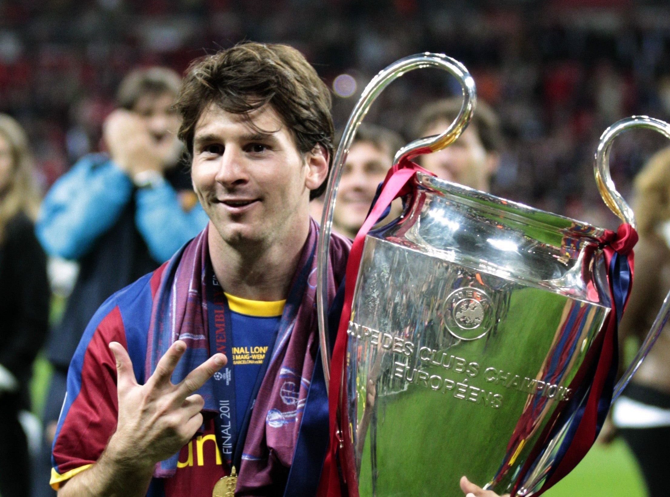 5 cau thu nhan danh hieu nhieu nhat lich su hinh anh