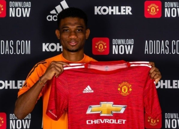 Tien dao 21 trieu euro ra mat Man Utd hinh anh