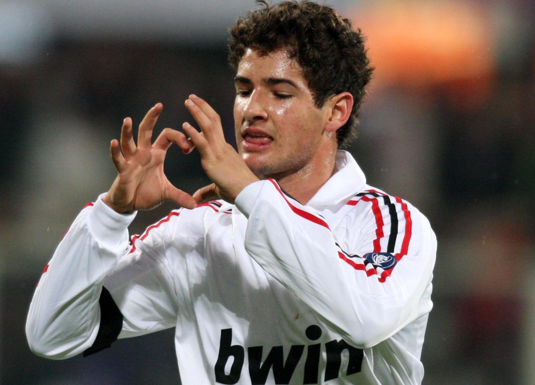 Alexandre Pato cham day su nghiep du moi 31 tuoi hinh anh