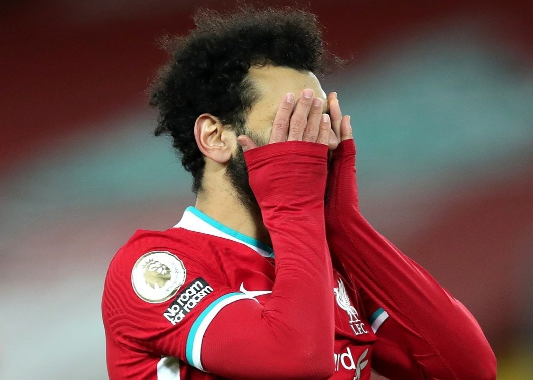 'Chuc vo dich dang tuot khoi tay Liverpool' hinh anh