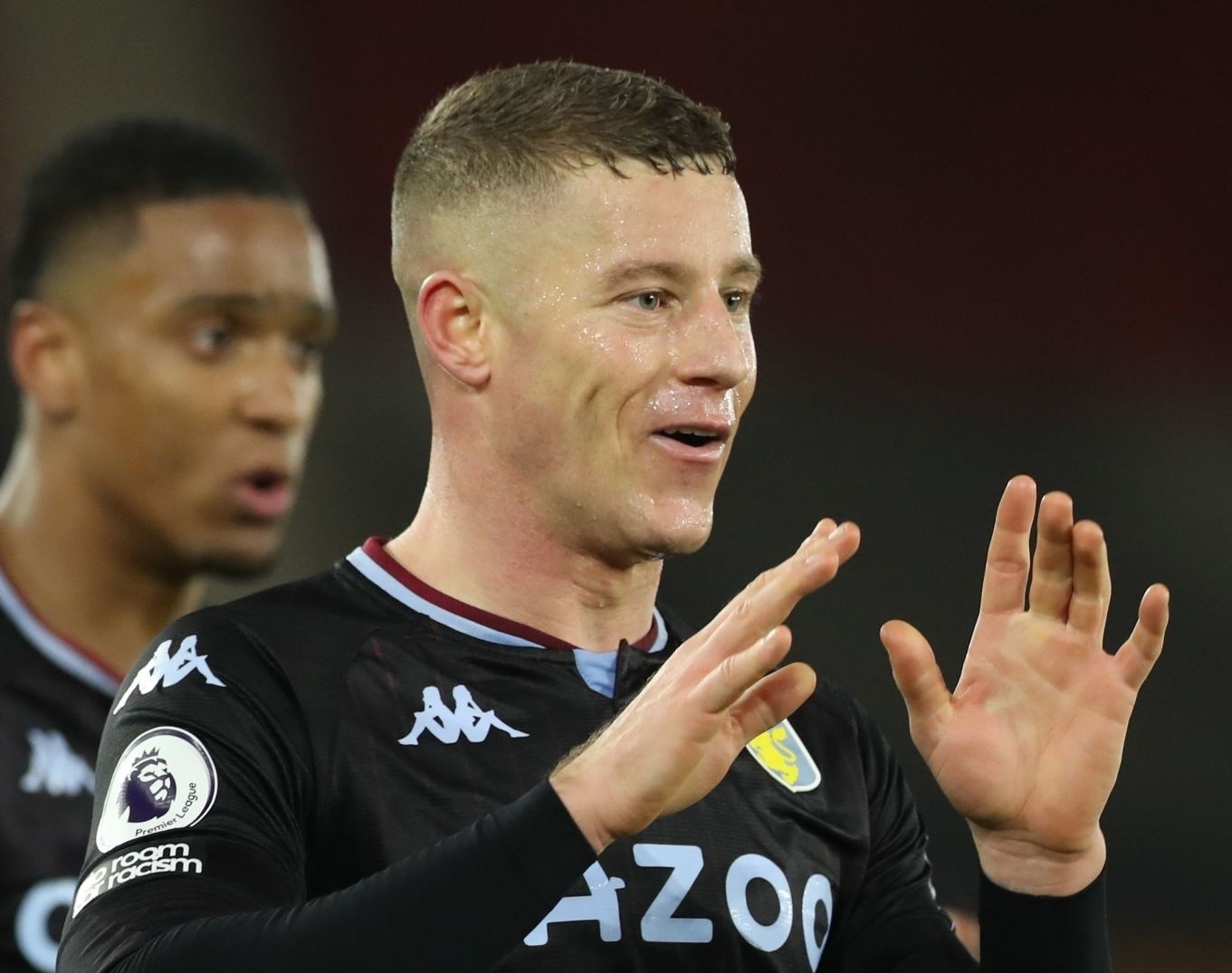 Aston Villa pha hoi nong vao top 4 Premier League hinh anh