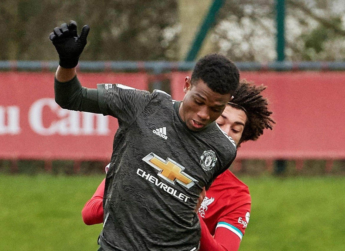 Tien dao 21 trieu euro toa sang ngay tran ra mat Man Utd hinh anh