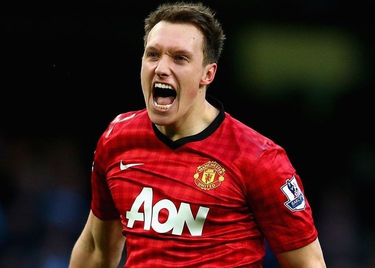 Chiec ao so 4 den dui o Man Utd hinh anh