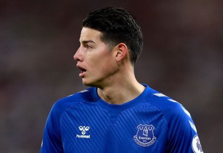 James Rodriguez toa sang truoc Man Utd hinh anh