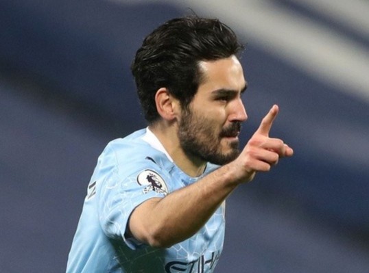 Man City thang Liverpool 4-1 tai Anfield hinh anh