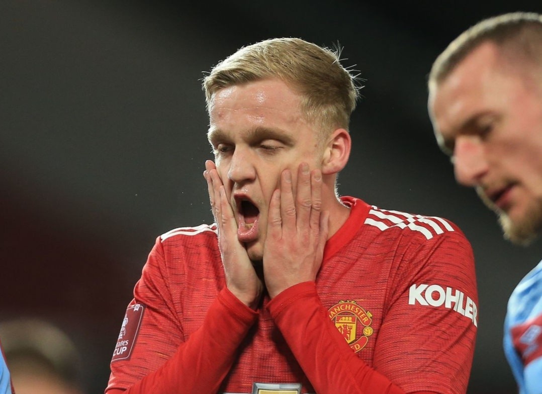 Van de Beek tiep tuc gay that vong hinh anh