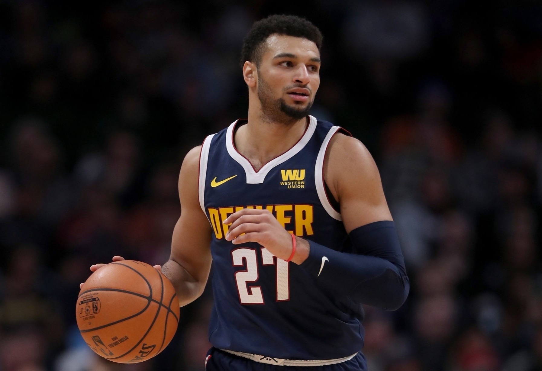 Dan sao tuoi Suu nhan luong tren 100 trieu USD o NBA hinh anh