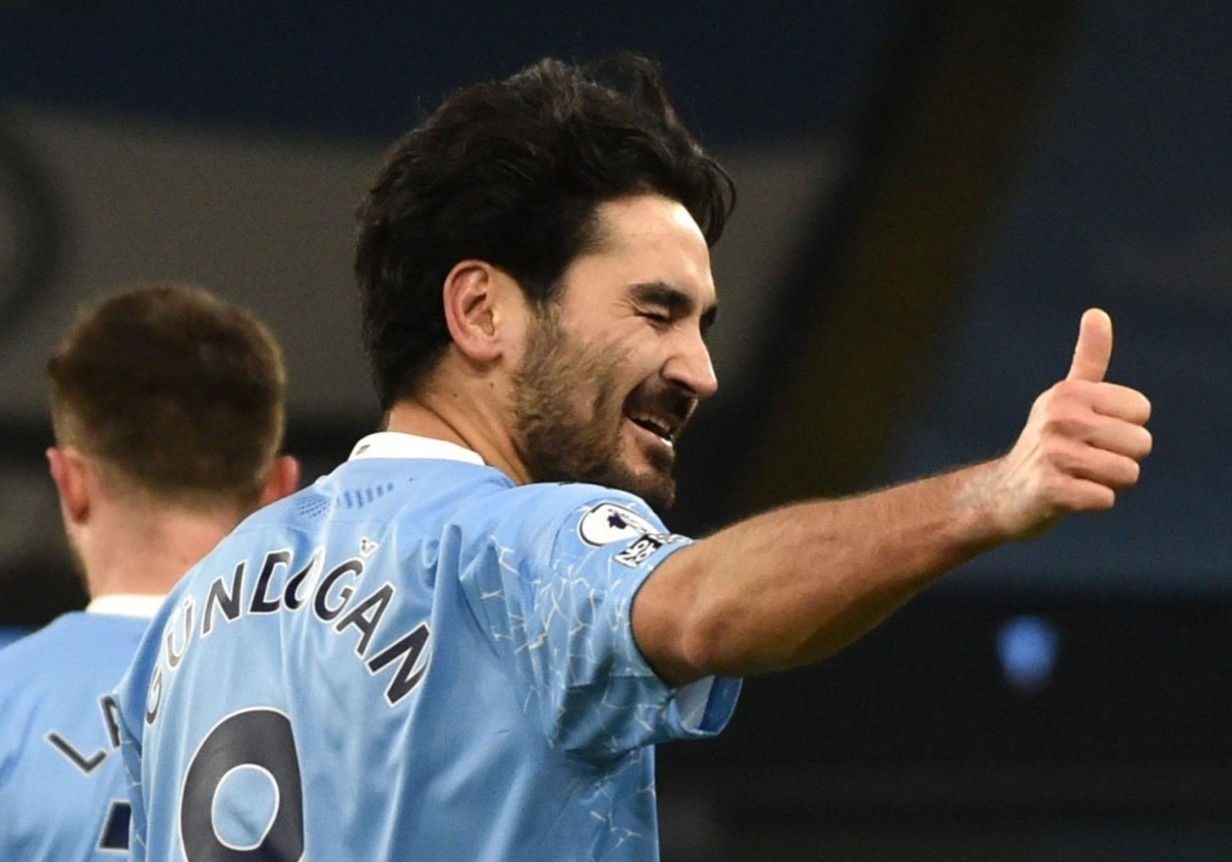 Gundogan khien trung ve Tottenham be mat hinh anh