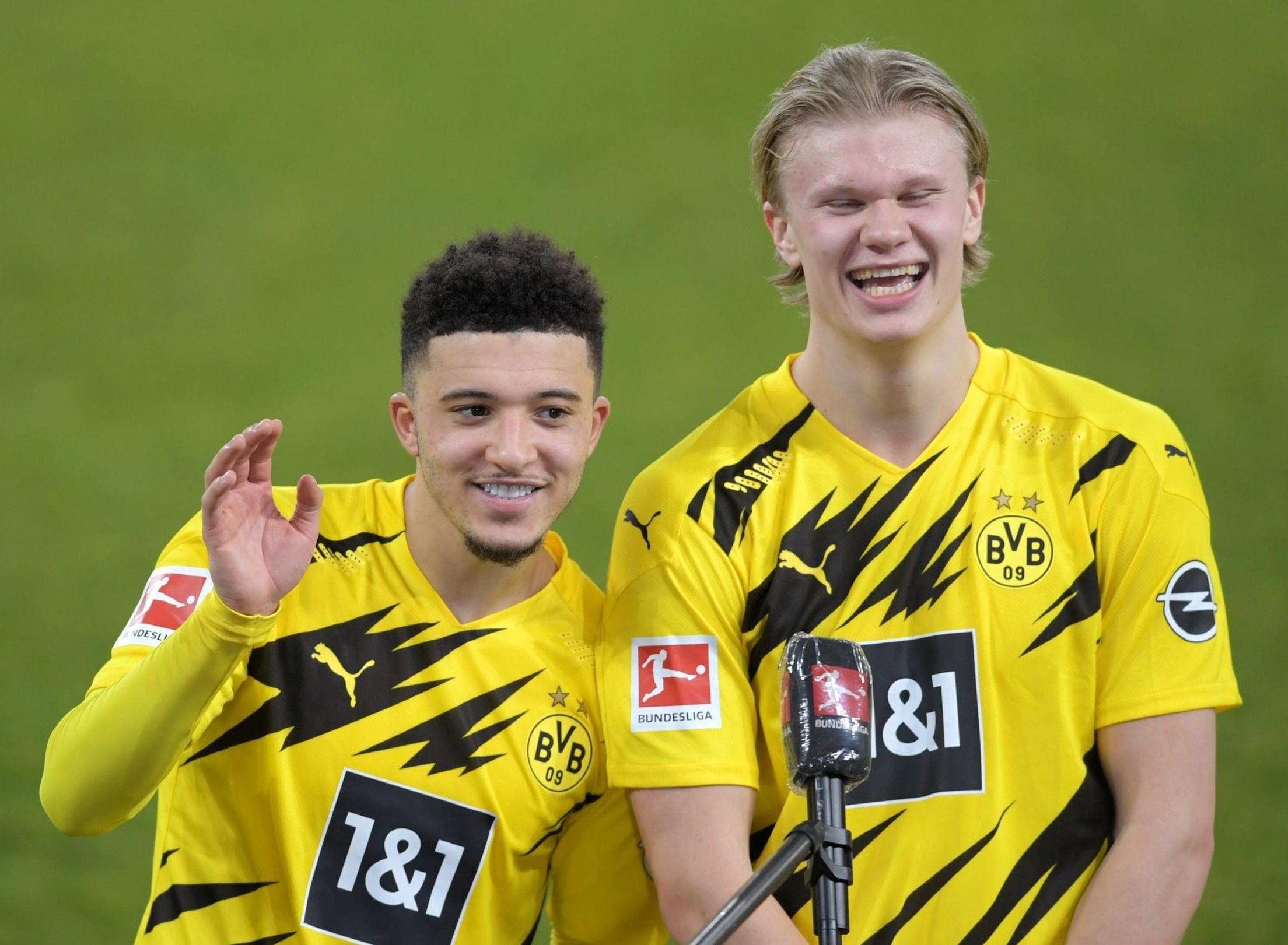 Doi hinh U20 tri gia hon nua ty euro hinh anh