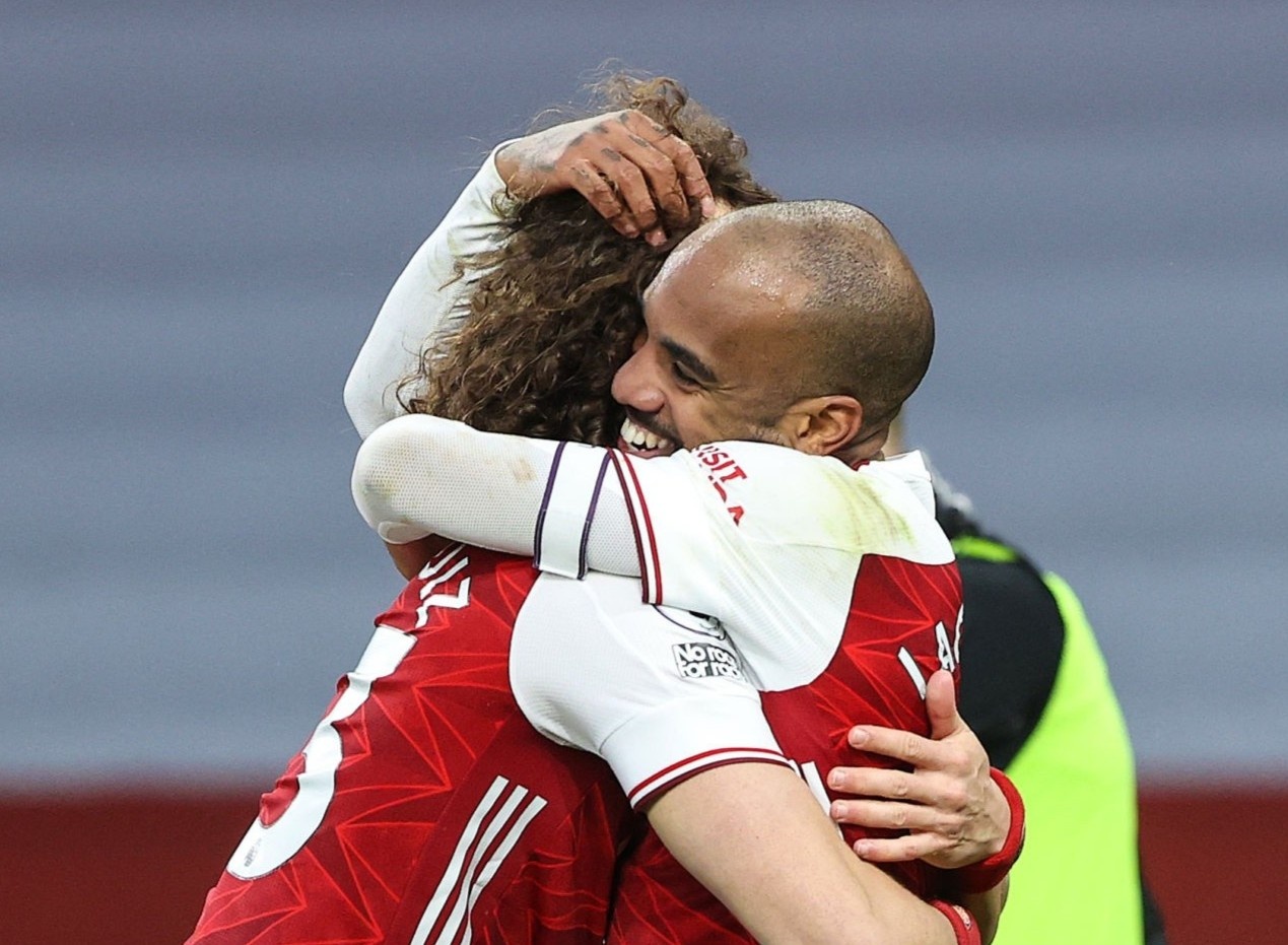 Arsenal thang nguoc Tottenham sau 90 phut kich tinh hinh anh