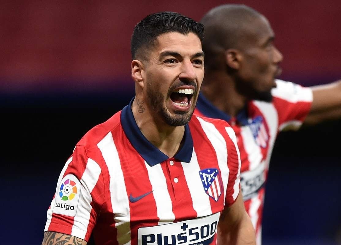 Suarez phan ung khi bi rut khoi san hinh anh