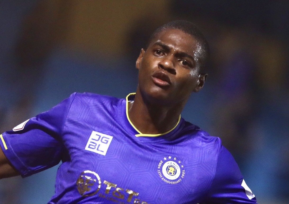 CLB Ha Noi ha CLB Thanh Hoa trong tran dau 5 ban thang hinh anh