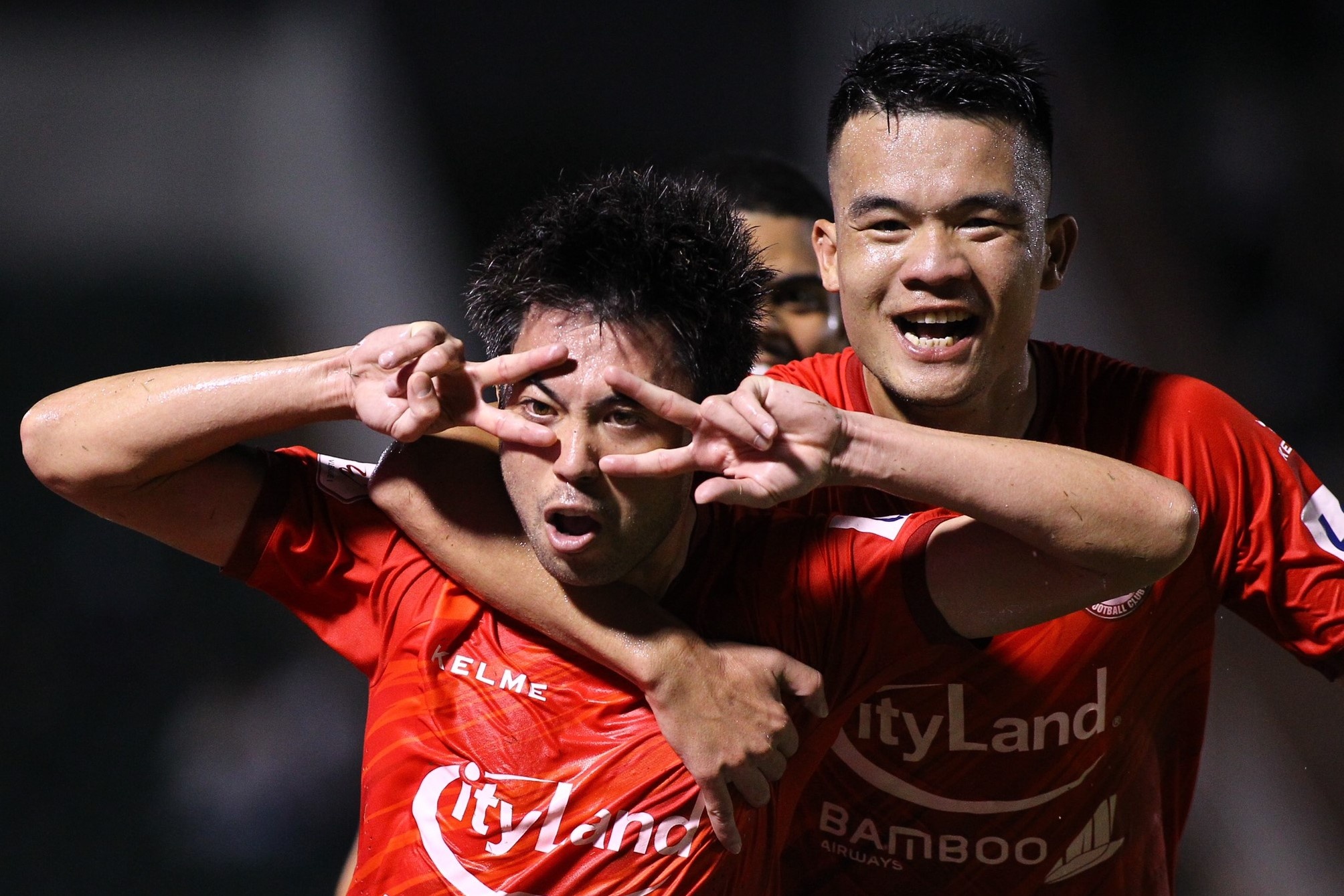 Lee Nguyen ghi ban phut 90+9 giup CLB TP.HCM thang tran derby hinh anh