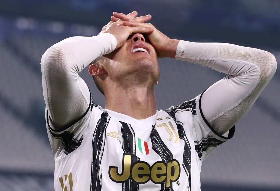 Ronaldo buoc giam luong neu tro lai Real hinh anh