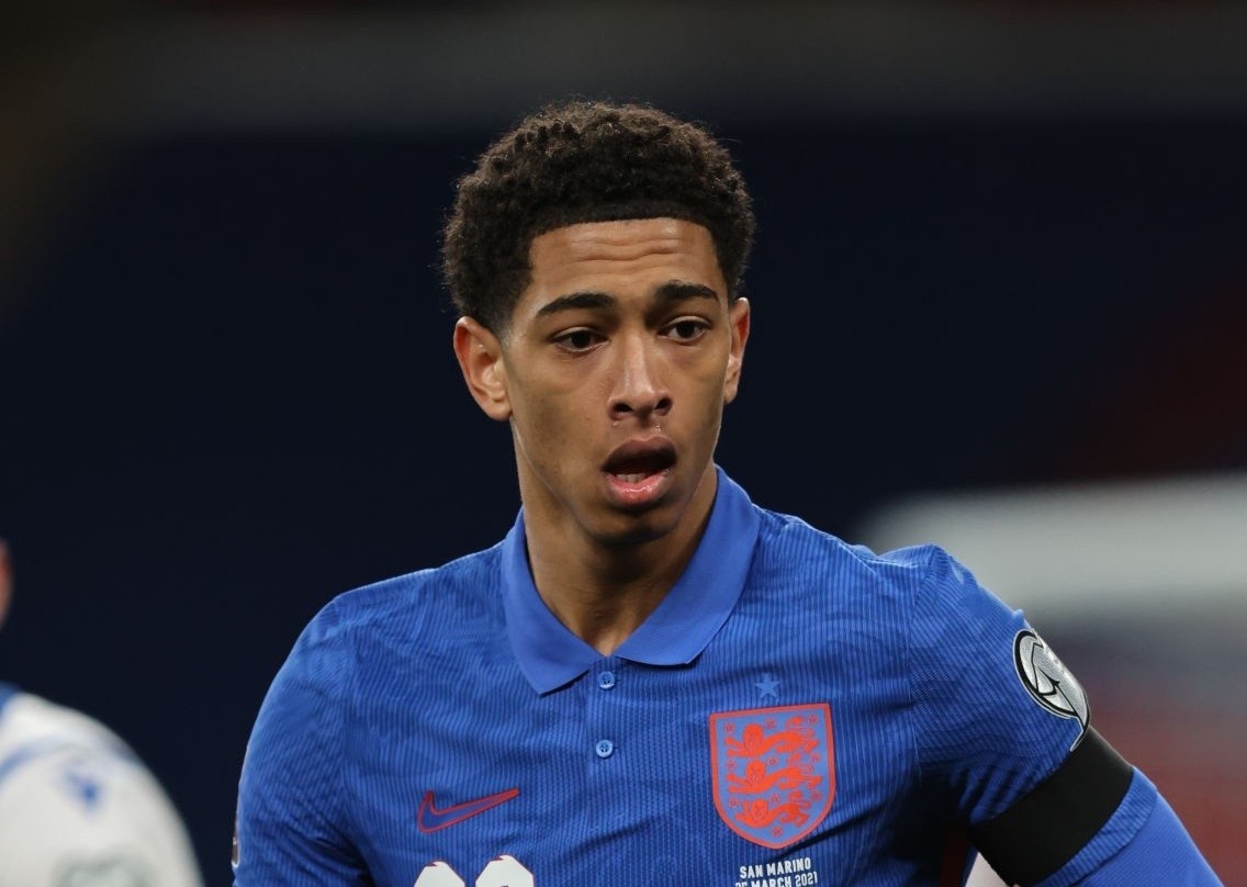 Tai nang 17 tuoi nhan loi khen tu HLV tuyen Anh hinh anh