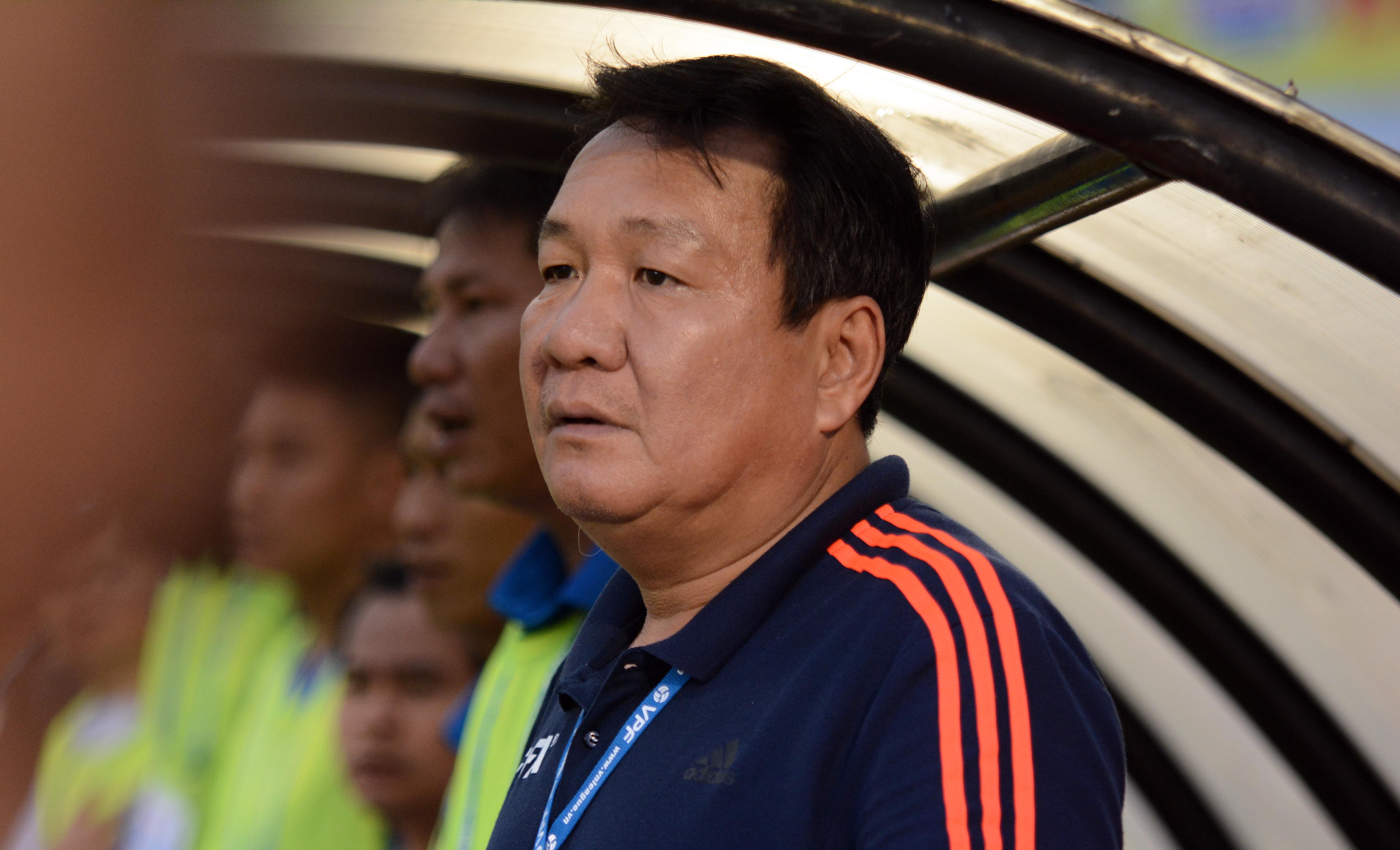 'HLV Hoang Van Phuc dan dat CLB Ha Noi la thach thuc' hinh anh