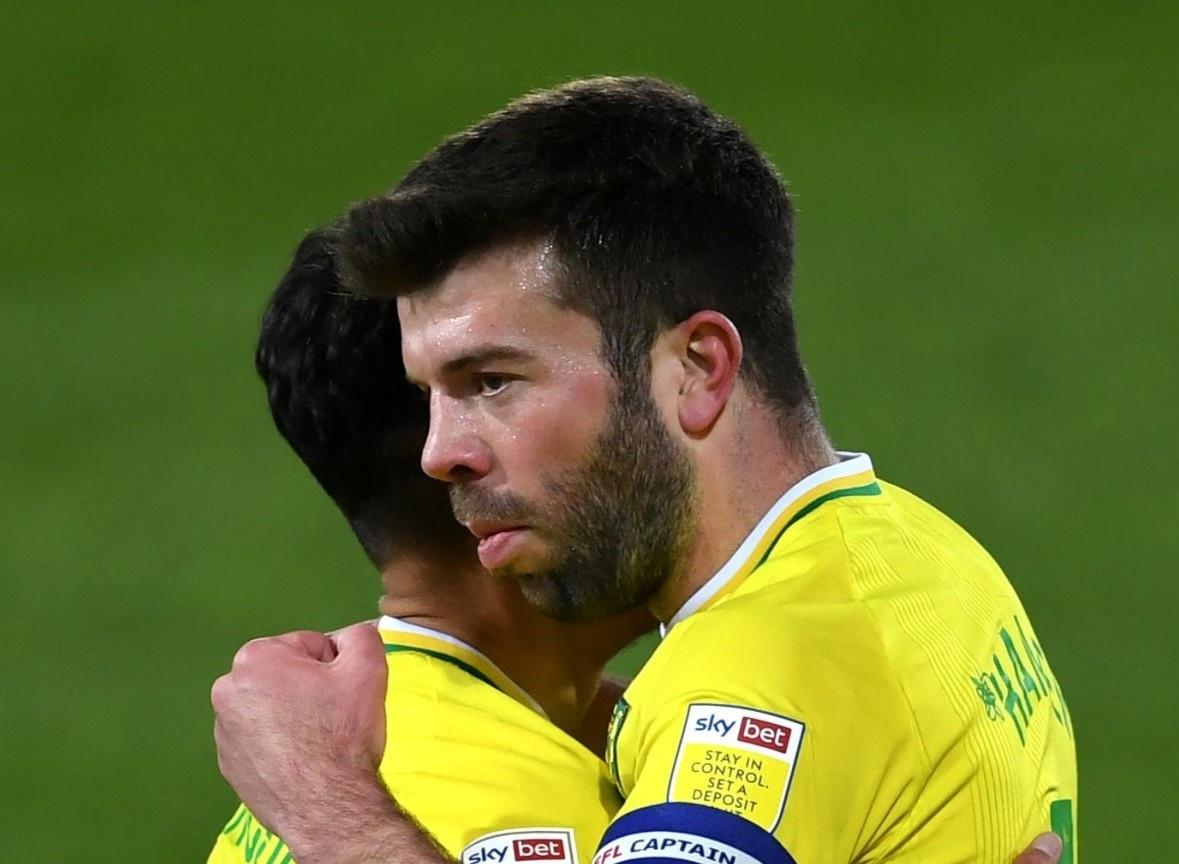 Cau lac bo dau tien gianh ve thang hang Premier League 2021/22 hinh anh