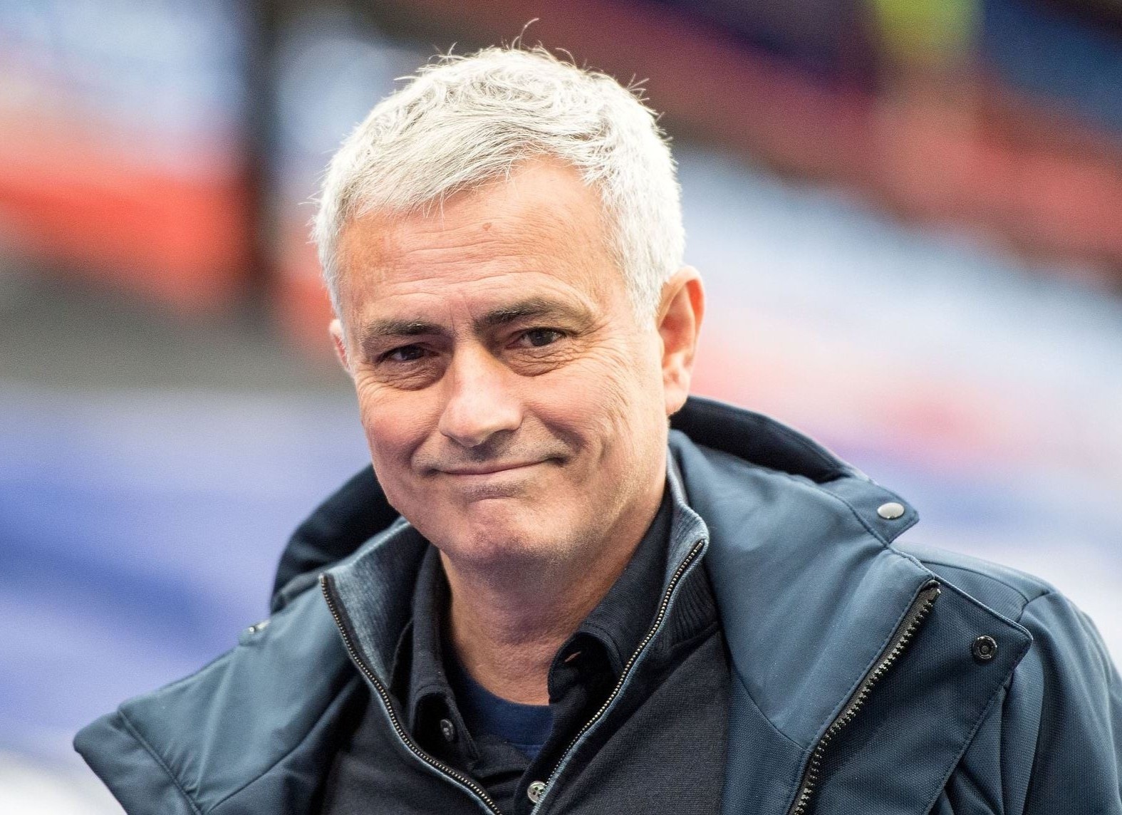 Mourinho kiem gan 100 trieu bang tu 5 lan bi sa thai hinh anh