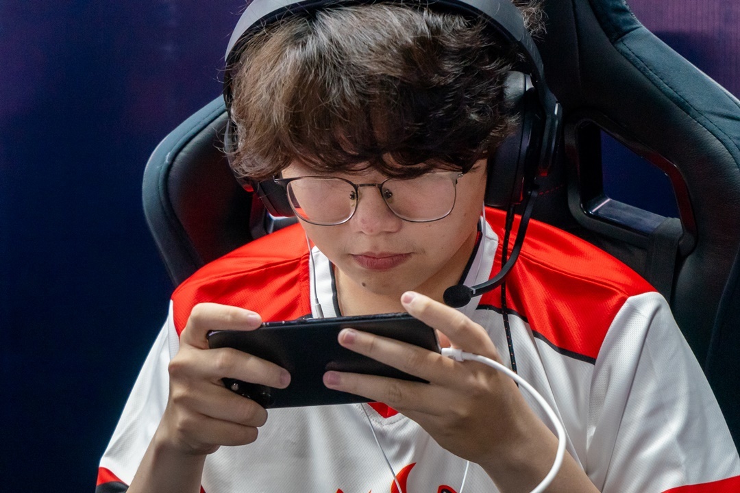 Genza toa sang trong ngay Cerberus quat nga SBTC hinh anh