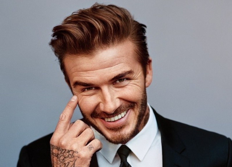 Beckham, Eric Cantona chong lai Super League hinh anh