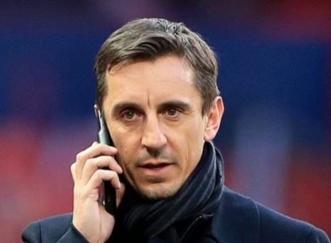 Gary Neville de nghi phat MU, Man City 100 trieu euro hinh anh