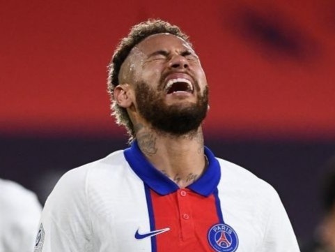 PSG tu ban vao chan trong cuoc dua vo dich hinh anh