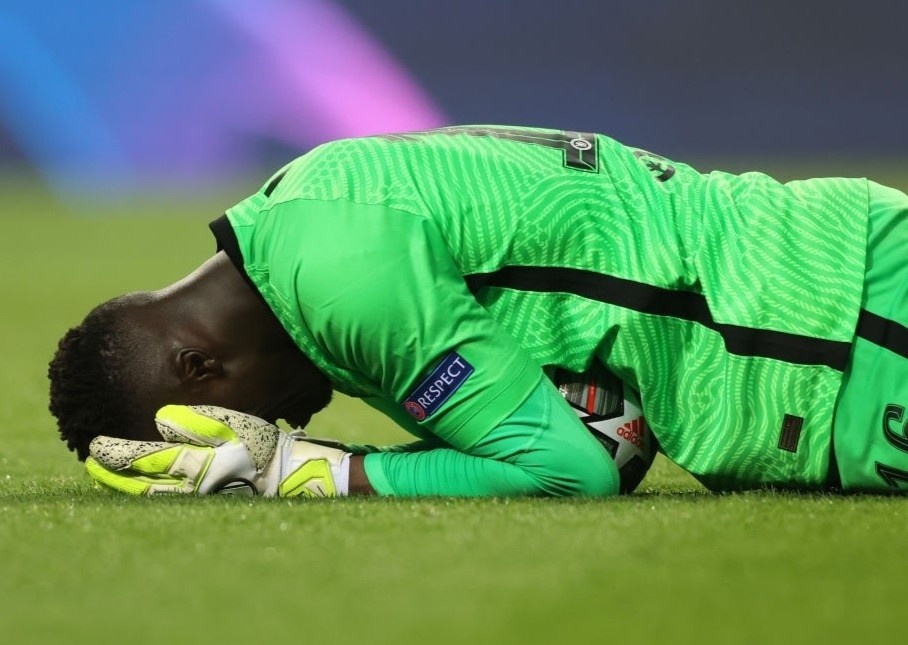 Mendy khoc trong ngay di vao lich su Champions League hinh anh