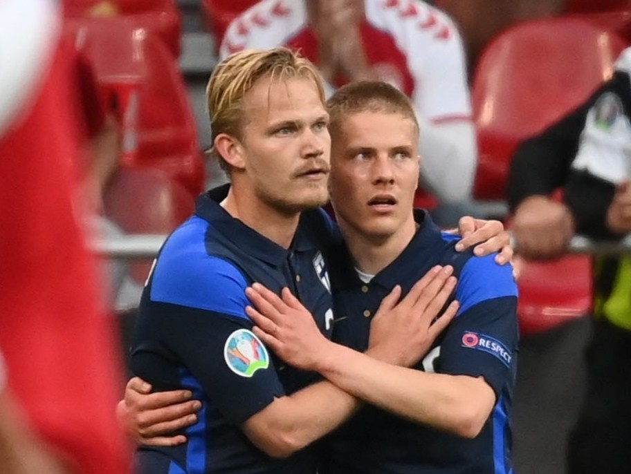 Vi Eriksen, tien dao Phan Lan khong an mung ban thang hinh anh