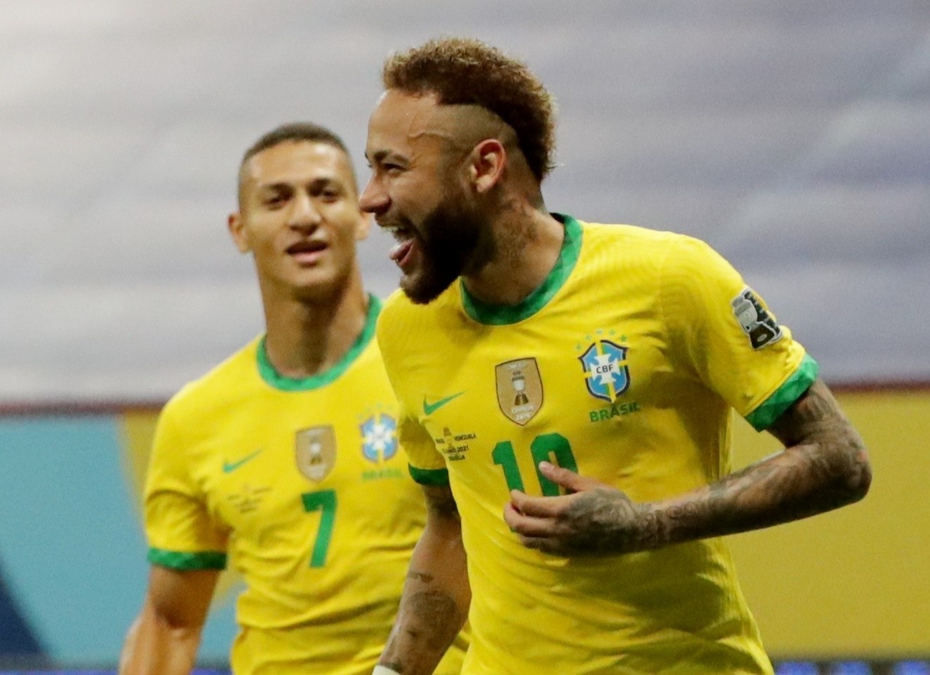 Neymar giup Brazil thang dam tran o khai mac Copa America hinh anh