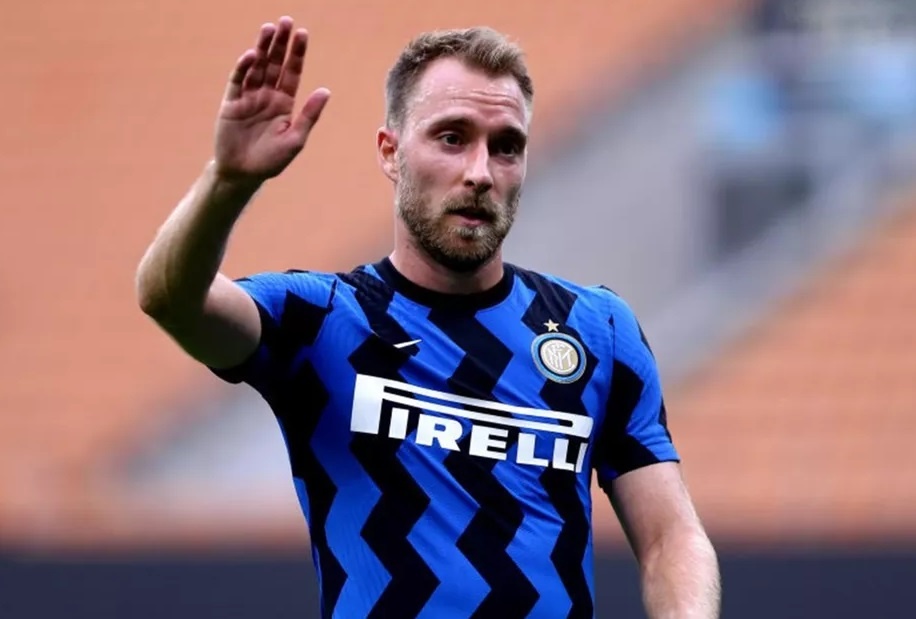 Eriksen co the phai chia tay Serie A hinh anh