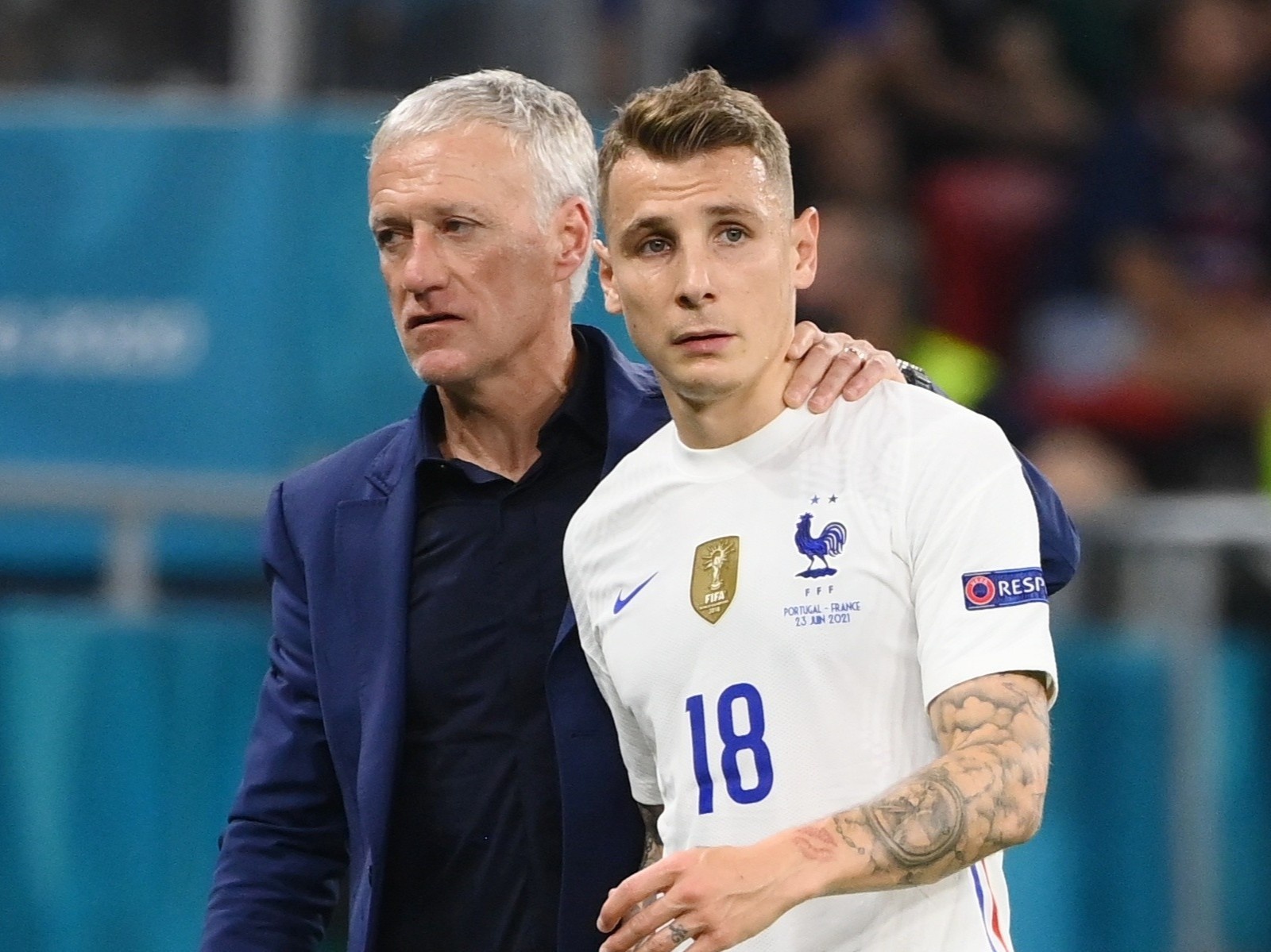 Tuyen Phap mat 2 cau thu hinh anh