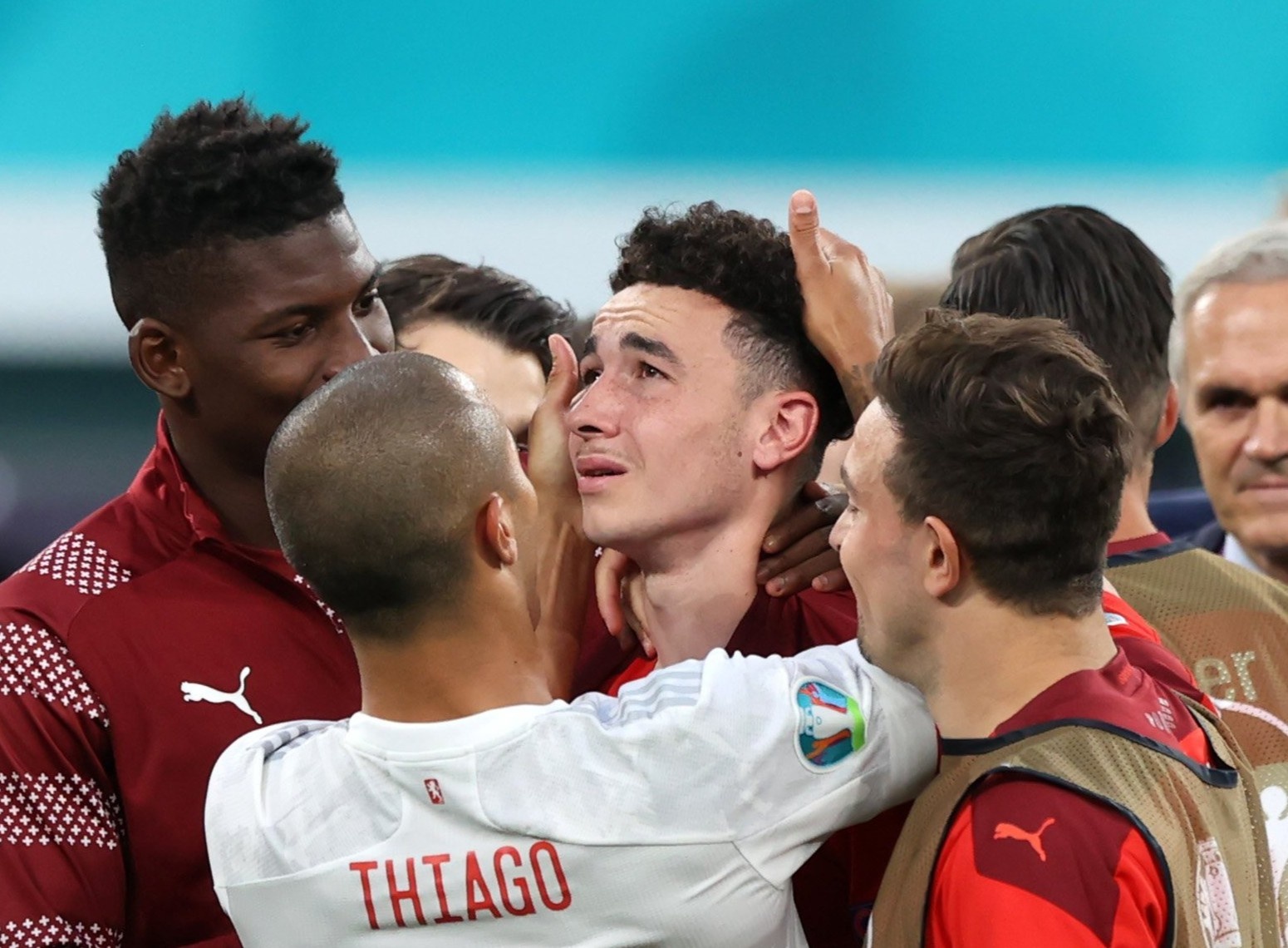 Sao Thuy Si khoc khi thua tren loat luan luu hinh anh