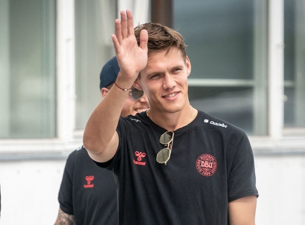 Tuyen Dan Mach tro ve que nha nhu nhung nguoi hung hinh anh