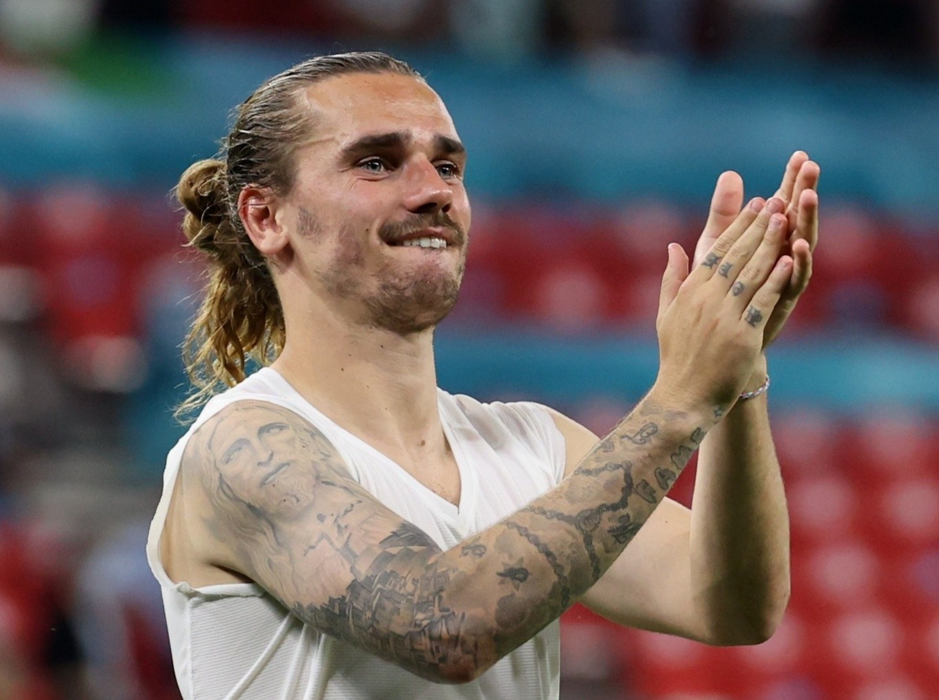 Griezmann doi dien tuong lai bat on hinh anh