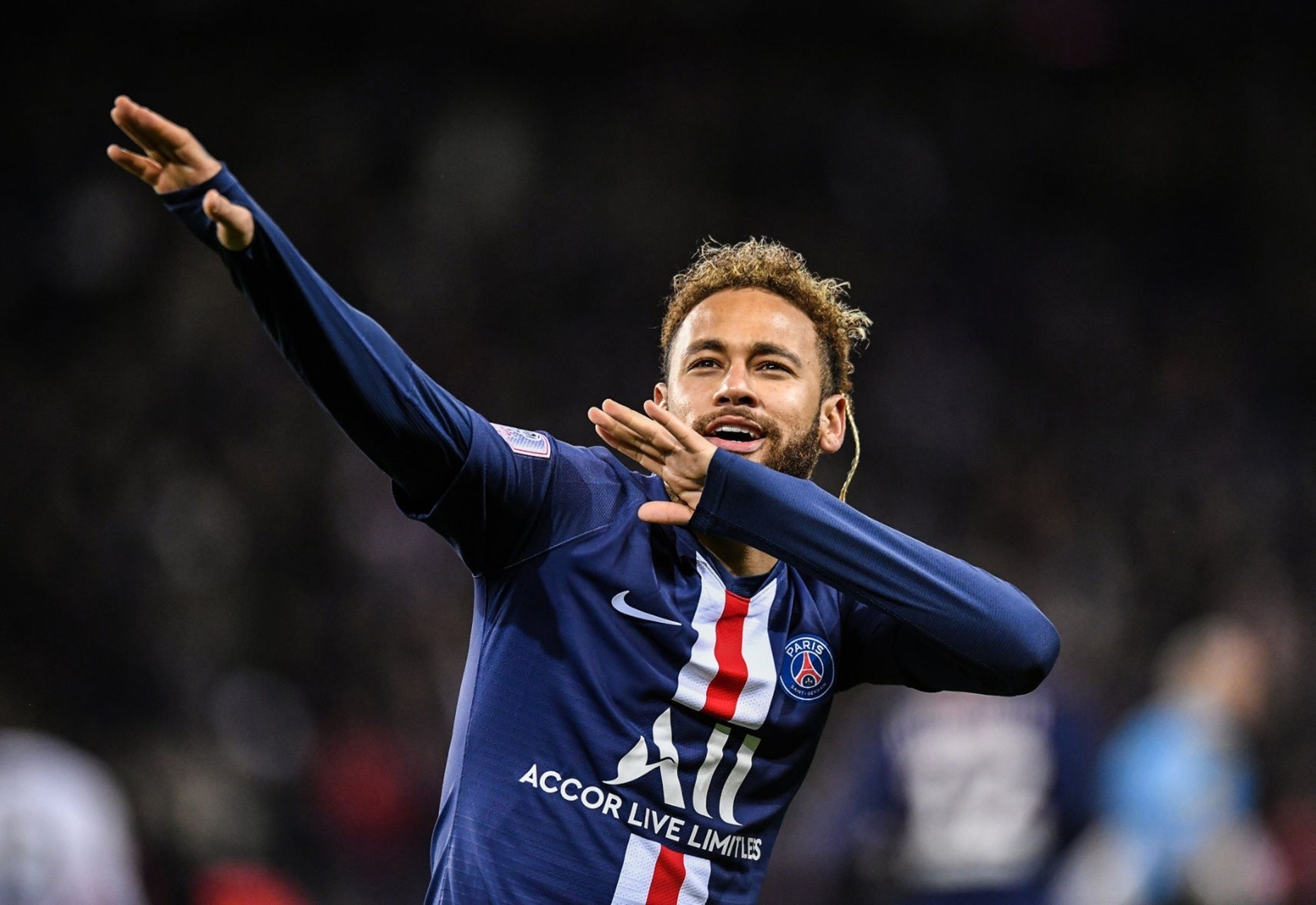 Neymar va Barca cham dut mau thuan hinh anh