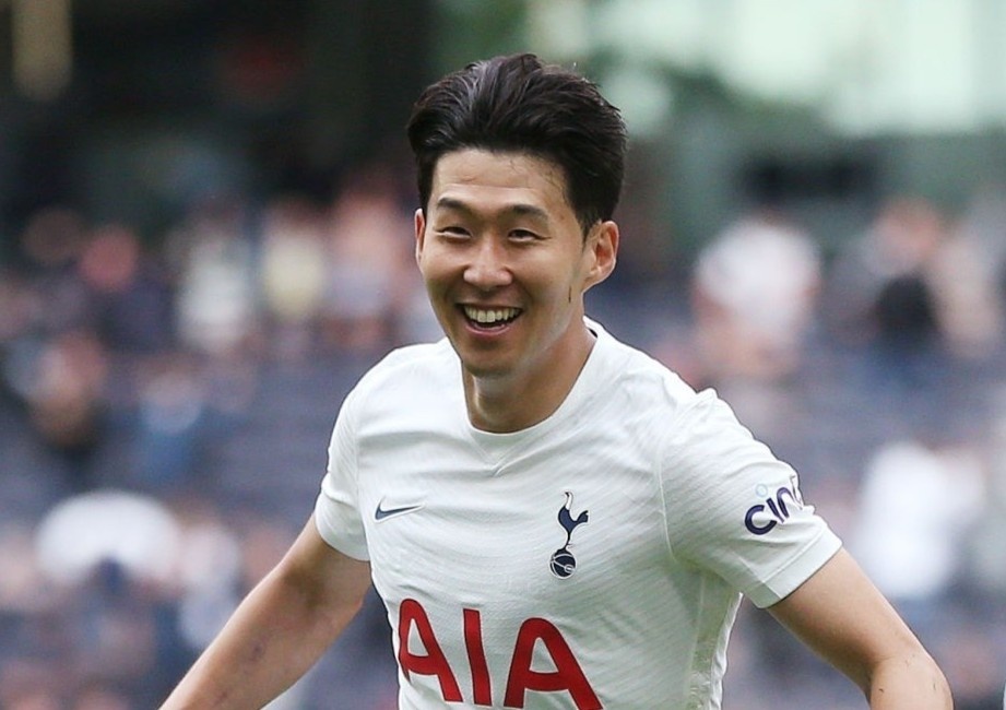 Son Heung-min toa sang giup Tottenham danh bai Arsenal hinh anh