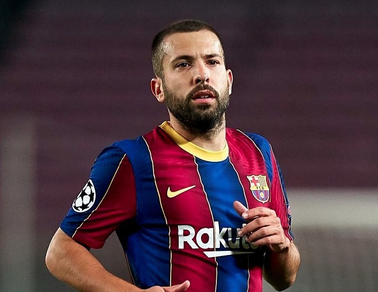 Barca cong bo bo tu doi truong moi hinh anh