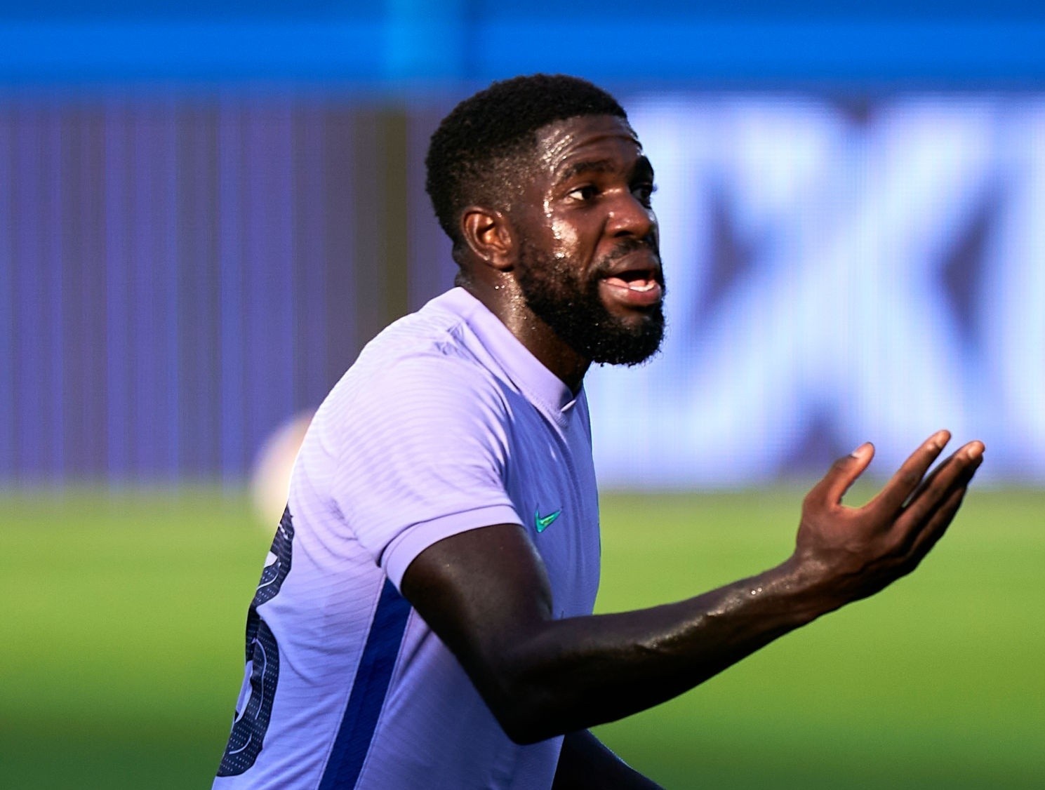 Nhieu ngoi sao Barca bi che gieu trong tran thang Juventus hinh anh