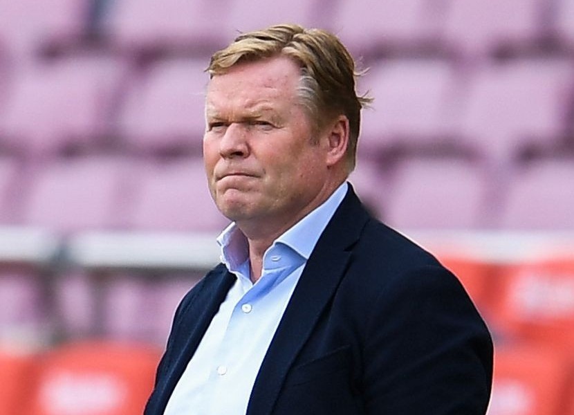 Barca bat buoc ban them cau thu hinh anh