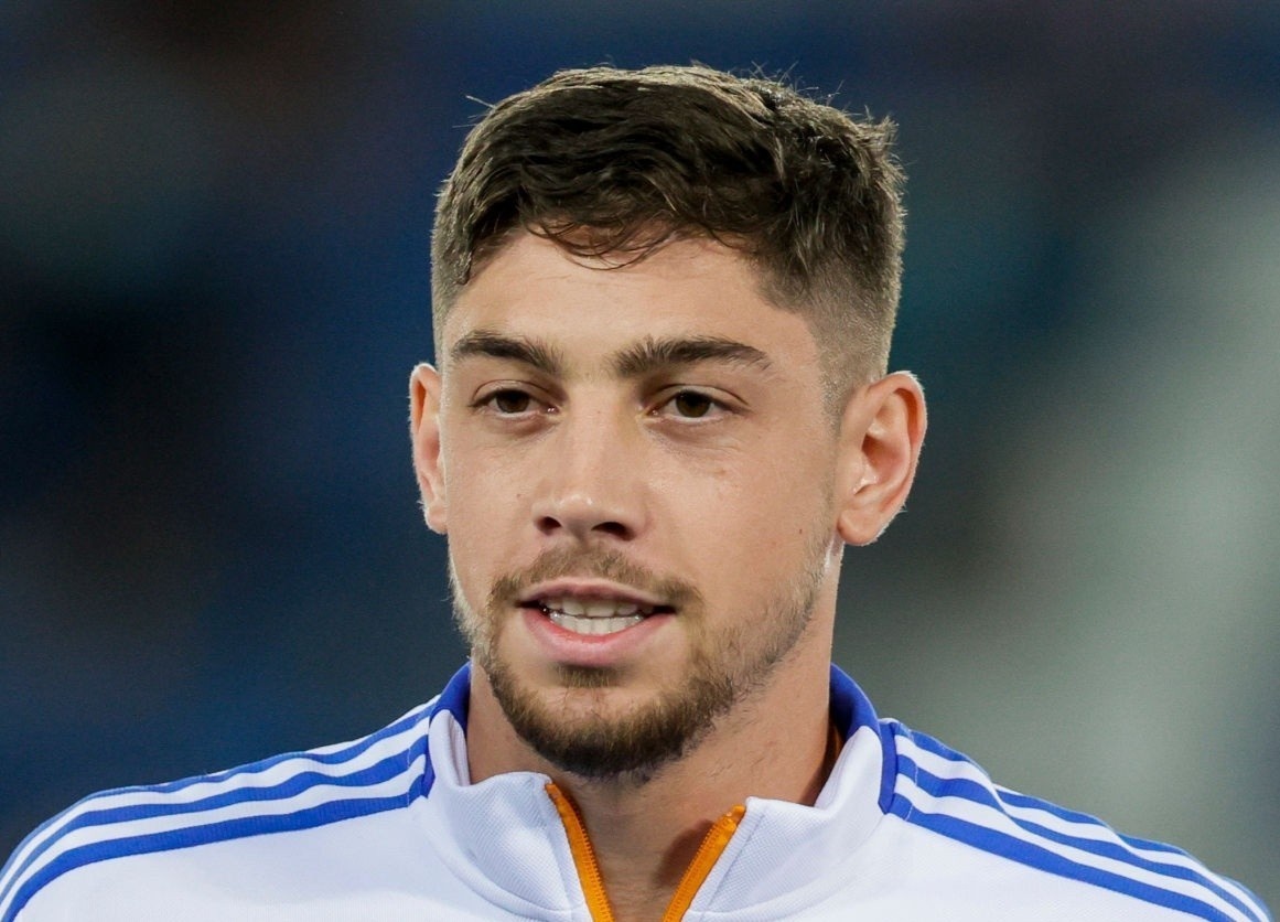 Real giu chan tru cot them 6 nam hinh anh