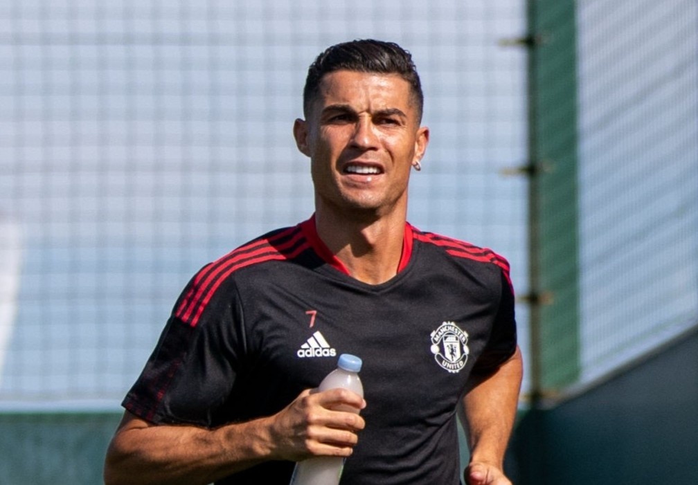 Ronaldo: 'Toi ve MU khong phai de nghi duong' hinh anh