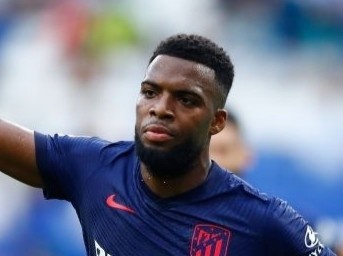 Atletico chiem ngoi dau sau tran thang o phut 90+9 hinh anh