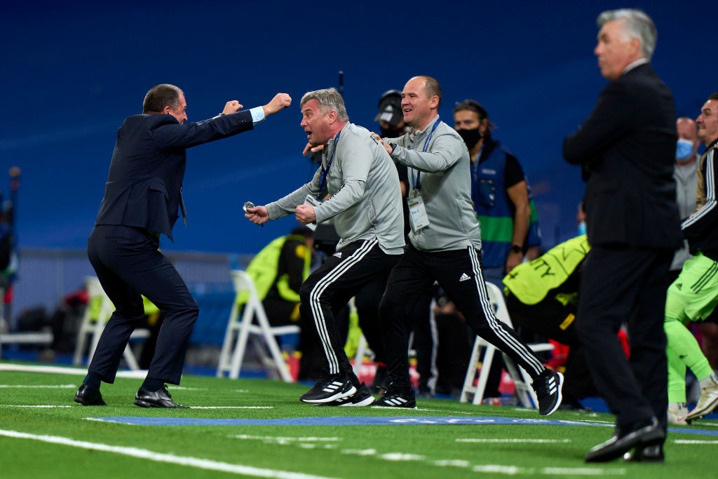 Real Madrid thua anh 4