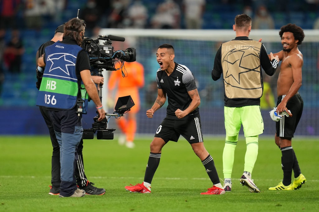 Real Madrid thua anh 6