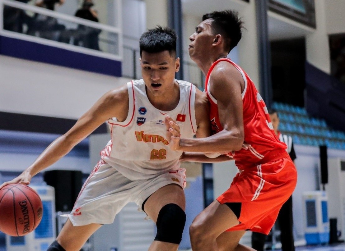 Tuyen bong ro Viet Nam thang tran dau o VBA hinh anh