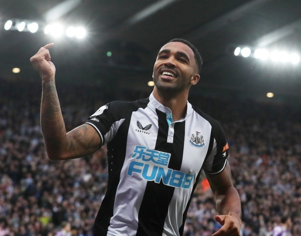 18 CLB Premier League chong lai Newcastle hinh anh