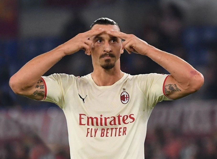 Ibra toa sang giup Milan danh bai Roma hinh anh