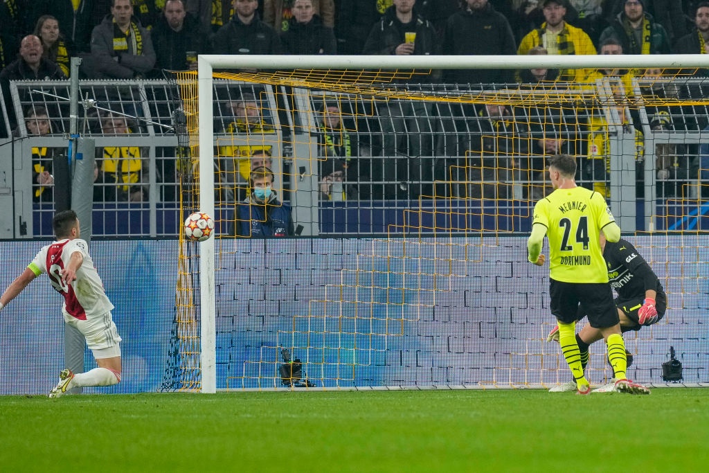 Ajax vs Dortmund anh 4