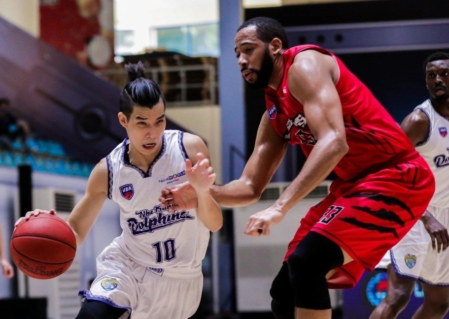 Thang Long Warriors thang ap dao Nhatrang Dolphins hinh anh