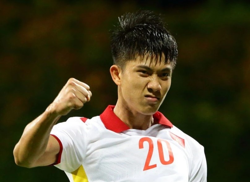 BLV Quang Tung: 'Tuyen Viet Nam phai the hien vi the so mot' hinh anh